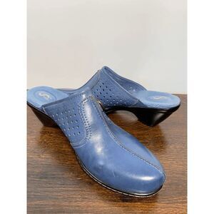 Soft Walk Women's Mules Slip On Sandals Heeled Buckle Accent Blue Size 8.5N